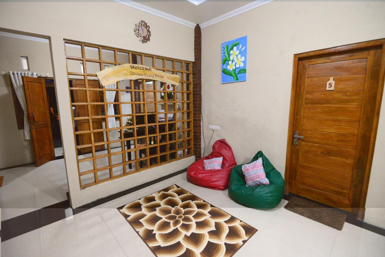 Ndalem Eyang Dwijo Hotell Yogyakarta Exteriör bild